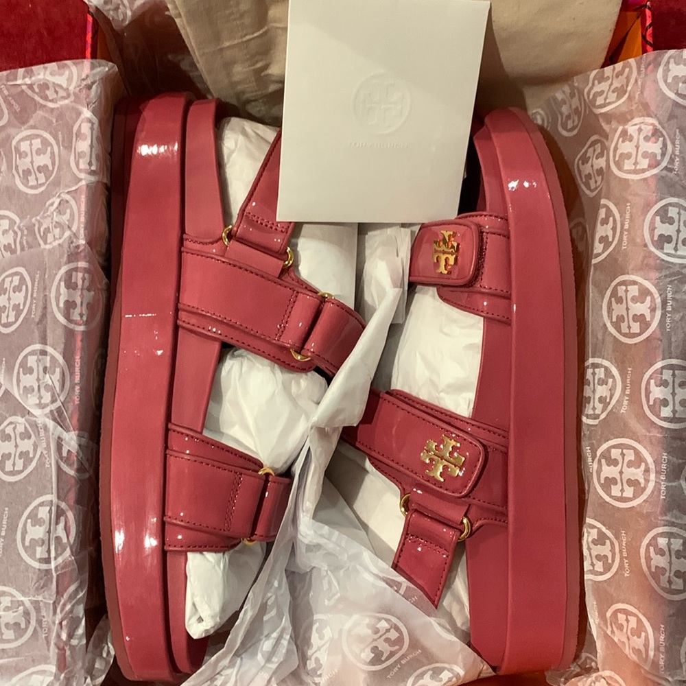 TORY BURCH KIRA SPORT SANDAL WASHED BERRY 650